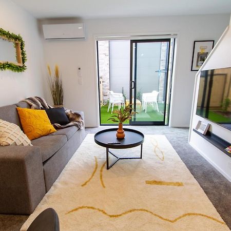 Glamorous 2 Bed Cbd Townhouse W/King Bed Крайстчърч Екстериор снимка